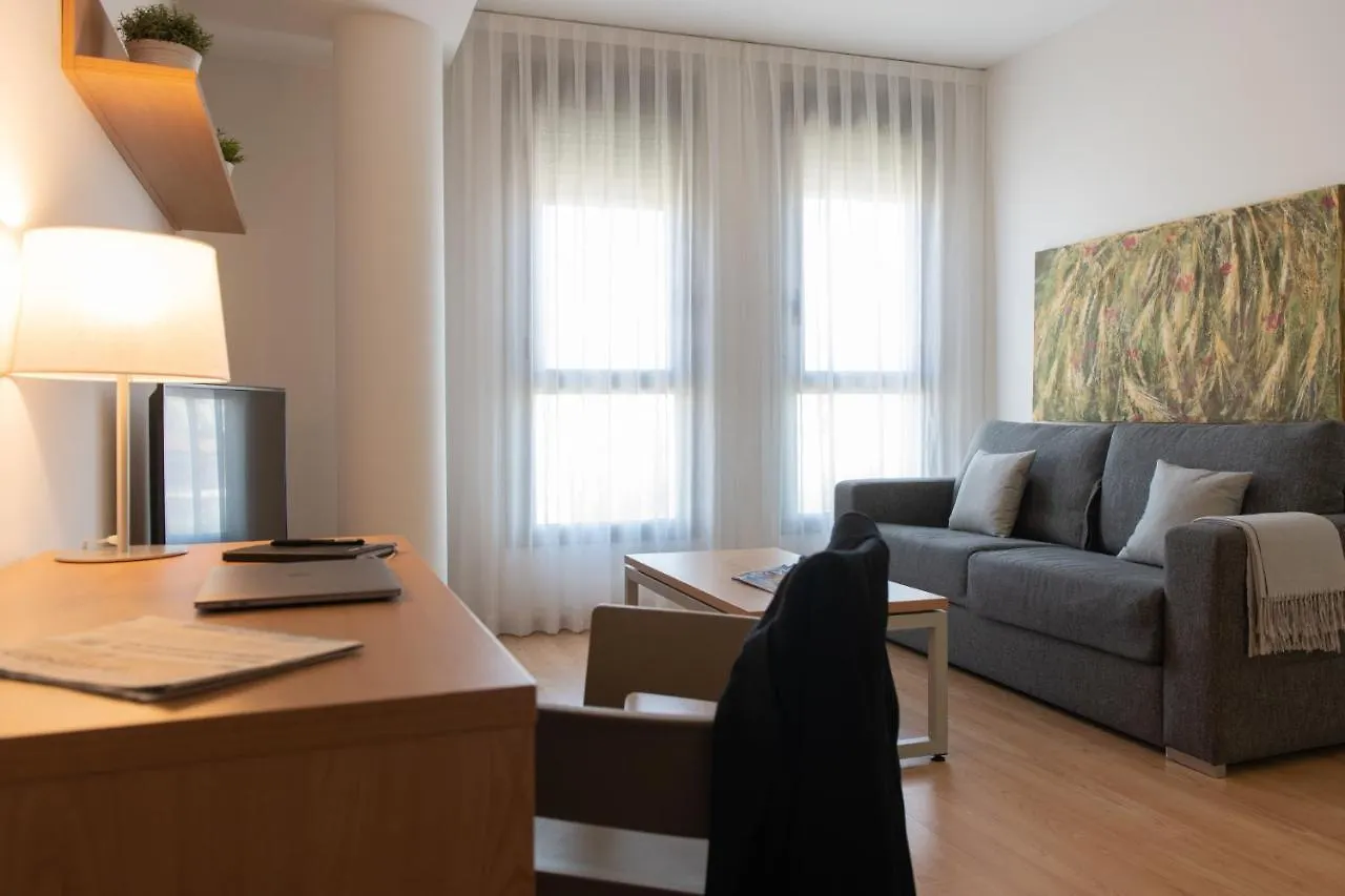 Apartamentos Aura Park Fira Bcn ロスピタレート・デ・リョブレガート 0*,  スペイン