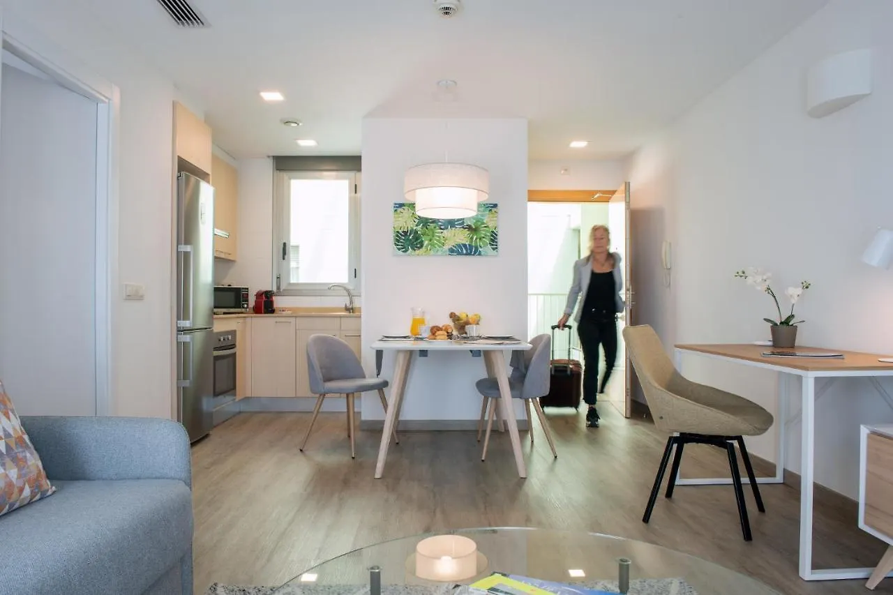 Apartamentos Aura Park Fira Bcn ロスピタレート・デ・リョブレガート スペイン