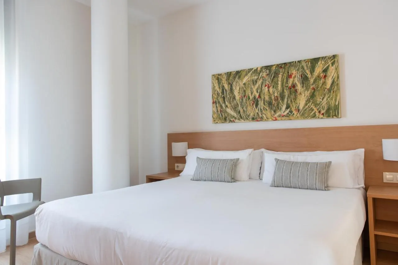 Apartamentos Aura Park Fira Bcn ロスピタレート・デ・リョブレガート