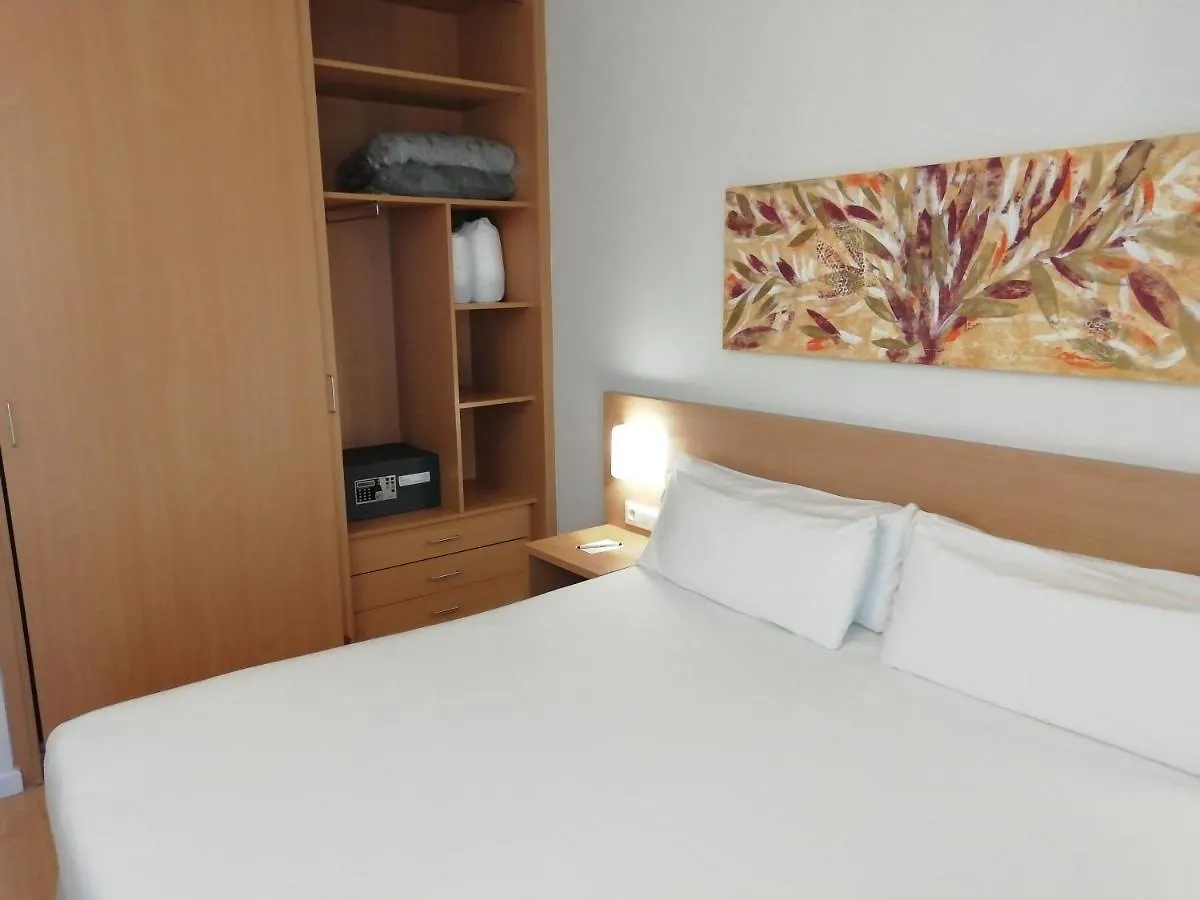 Apartamentos Aura Park Fira Bcn ロスピタレート・デ・リョブレガート